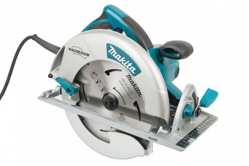 Аренда дисковой пилы Makita 5008MG, диск 210 мм